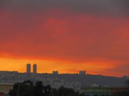 העיר חיפה: שריפה משתוללת, זיהום וחומרים מסוכנים